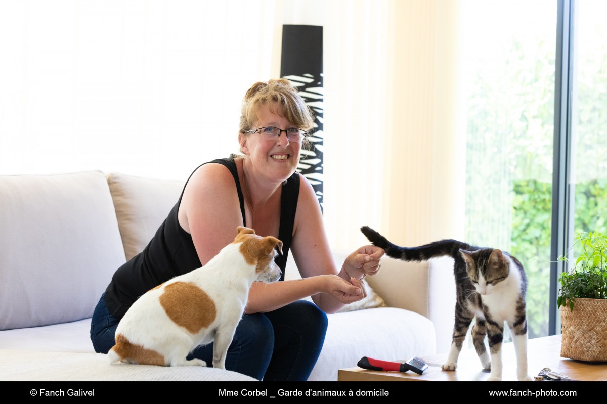Emmanuelle Corbel, garde d'animaux à domicile.