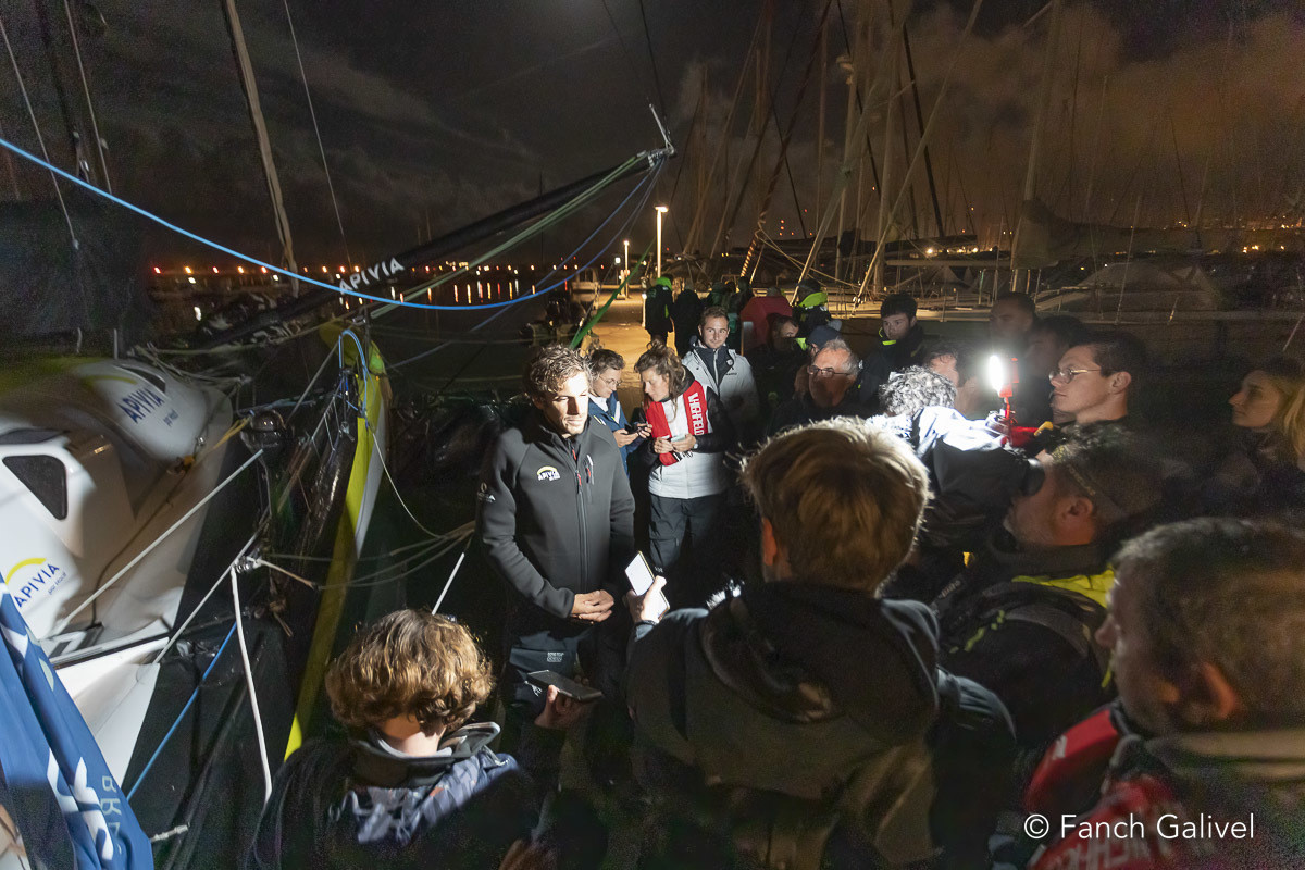 13 Mai 2022_Arrivée de Charlie Dalin (Apivia) à Brest lors de la Guyader Bermudes 1000 race.