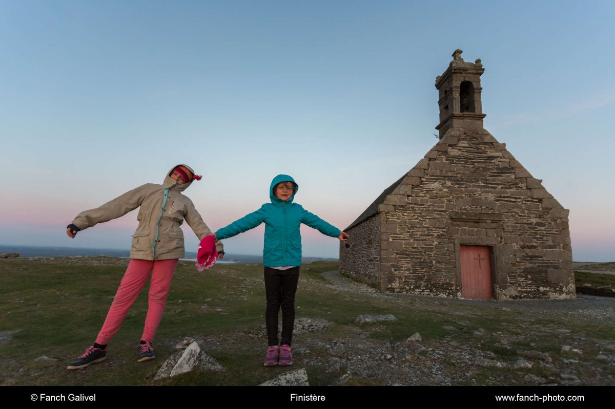 Arrivée nocturne à la chapelle St Michel