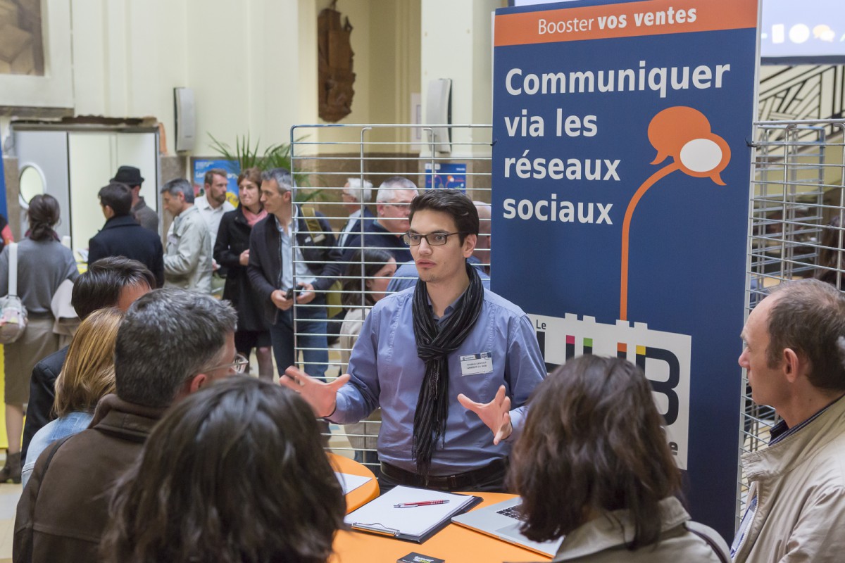 photo CCIM_Hub jeune entreprise_réseaux sociaux