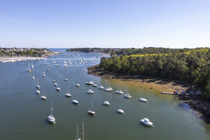 View of the Odet estuary _ Bénodet