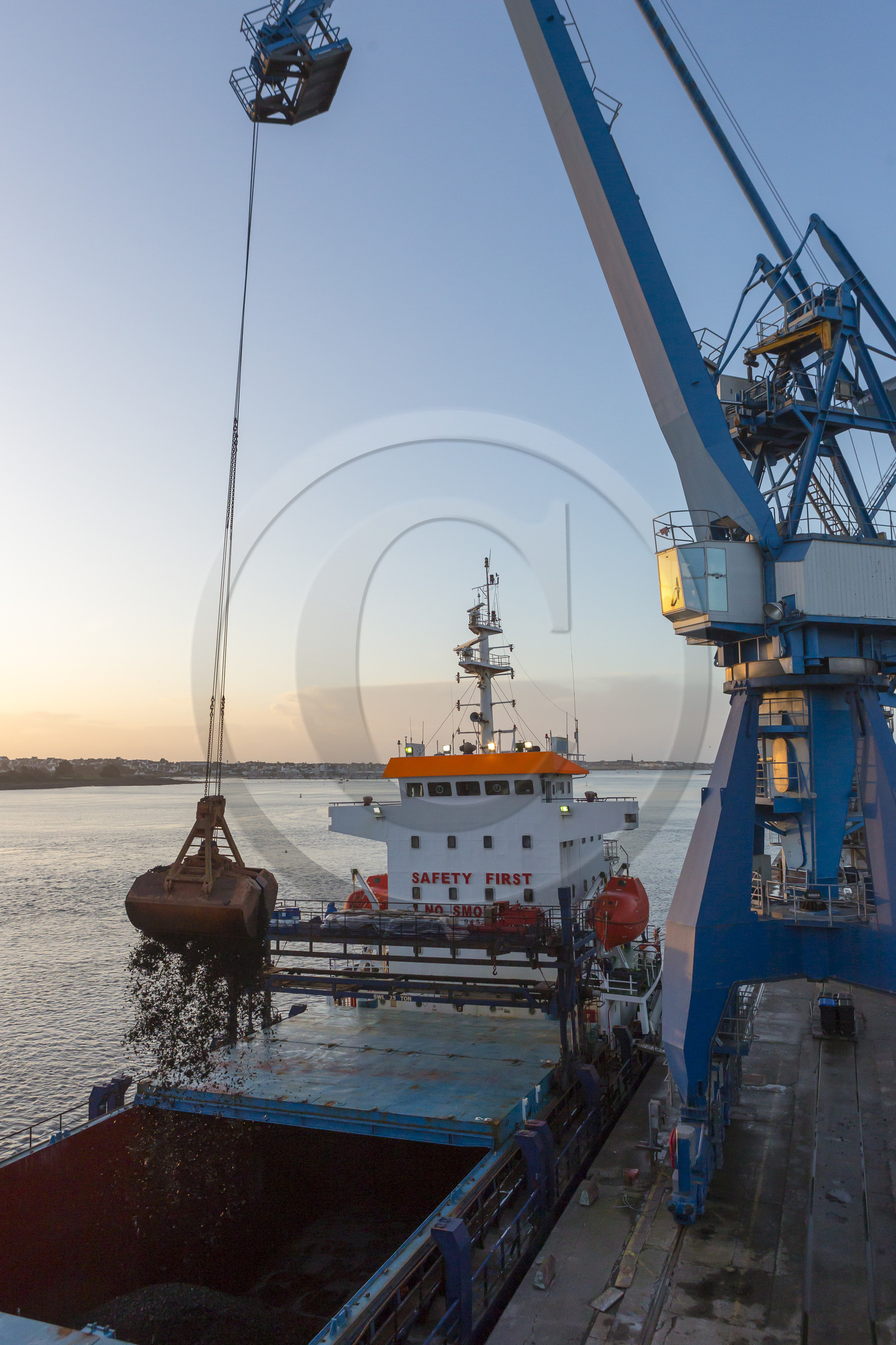 Port de commerce de Lorient Port de commerce de Lorient