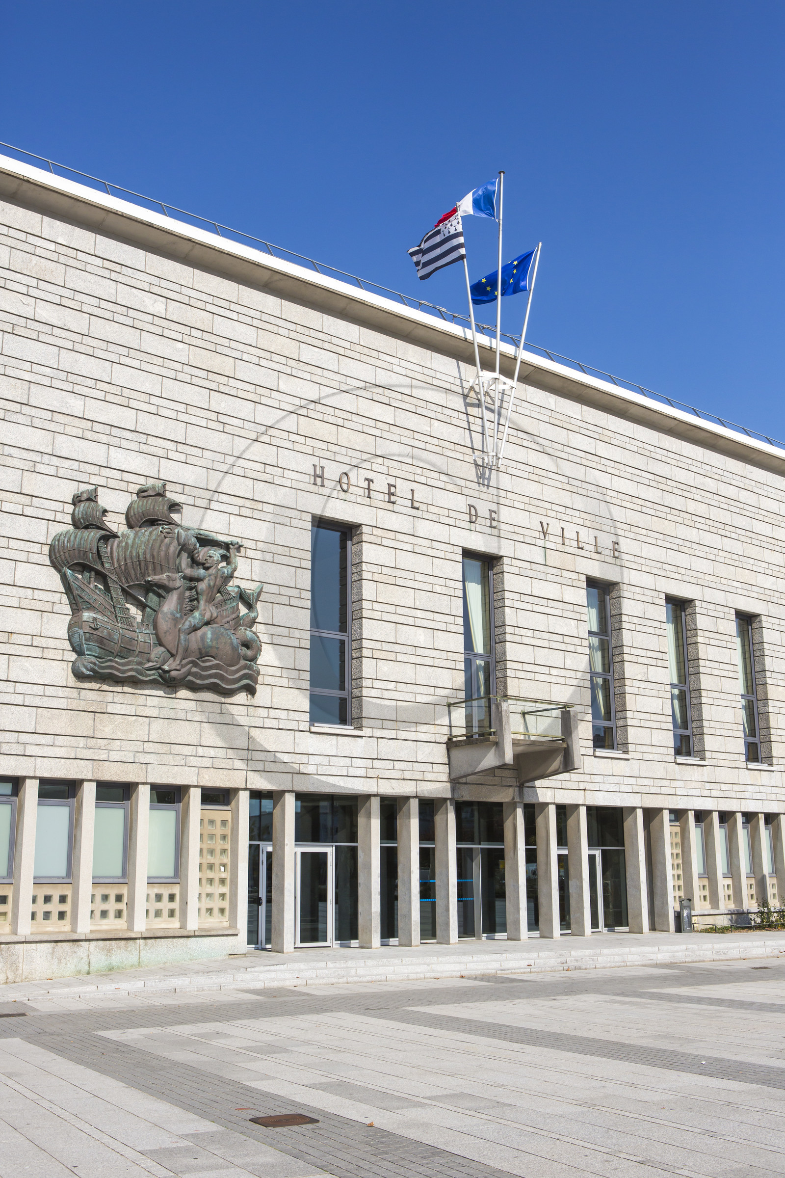 Place de l' Hôtel de ville _ Lorient.