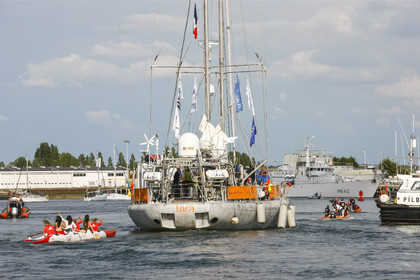 - Departure of Tara May 28, 2016 _ Port of Lorient.