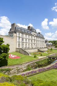 The garden and the castle of the stoat in Vannes