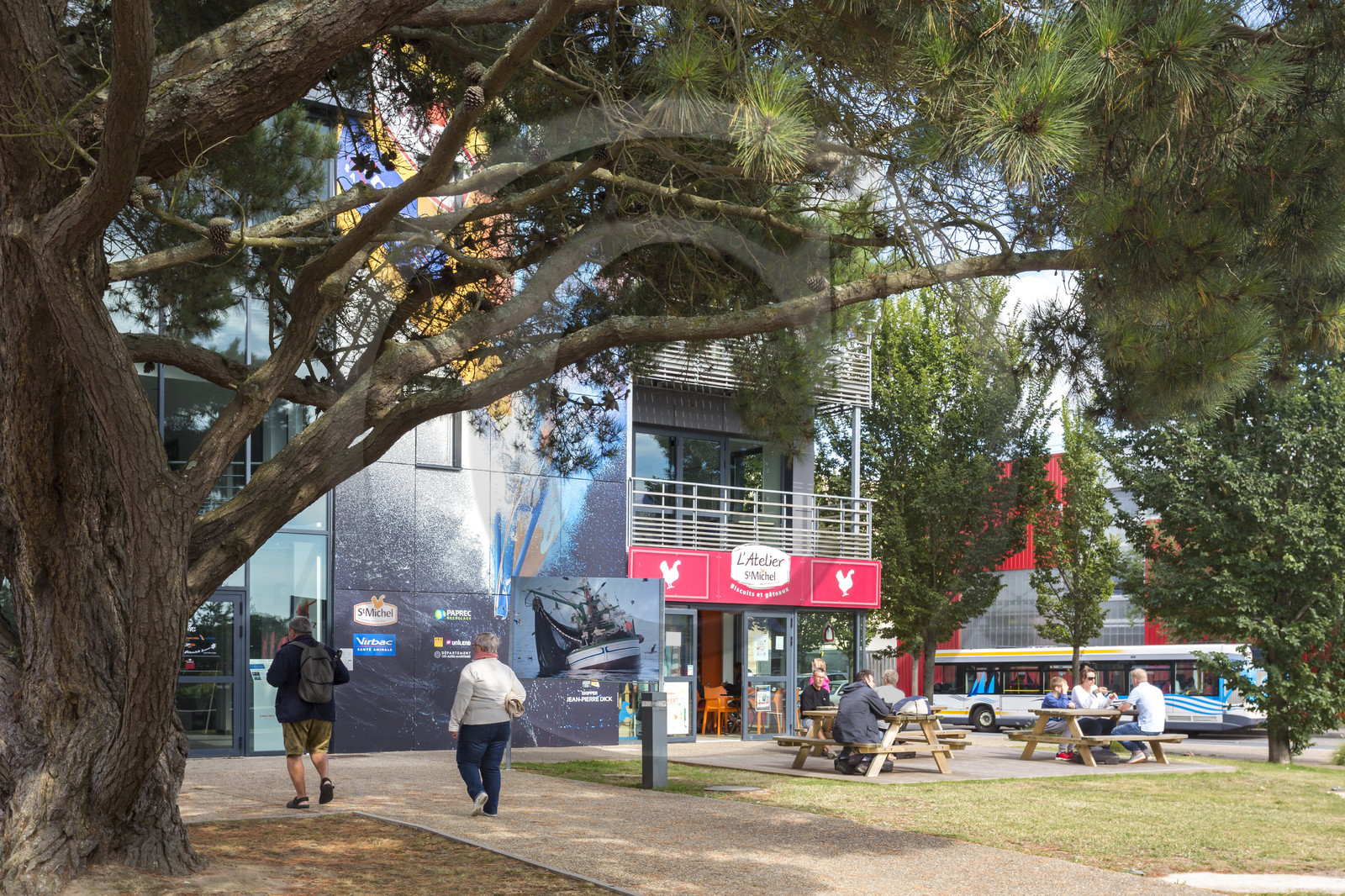 boutique L'atelier Saint Michel implantée à La Base à Lorient boutique L'atelier Saint Michel implantée à La Base à Lorient