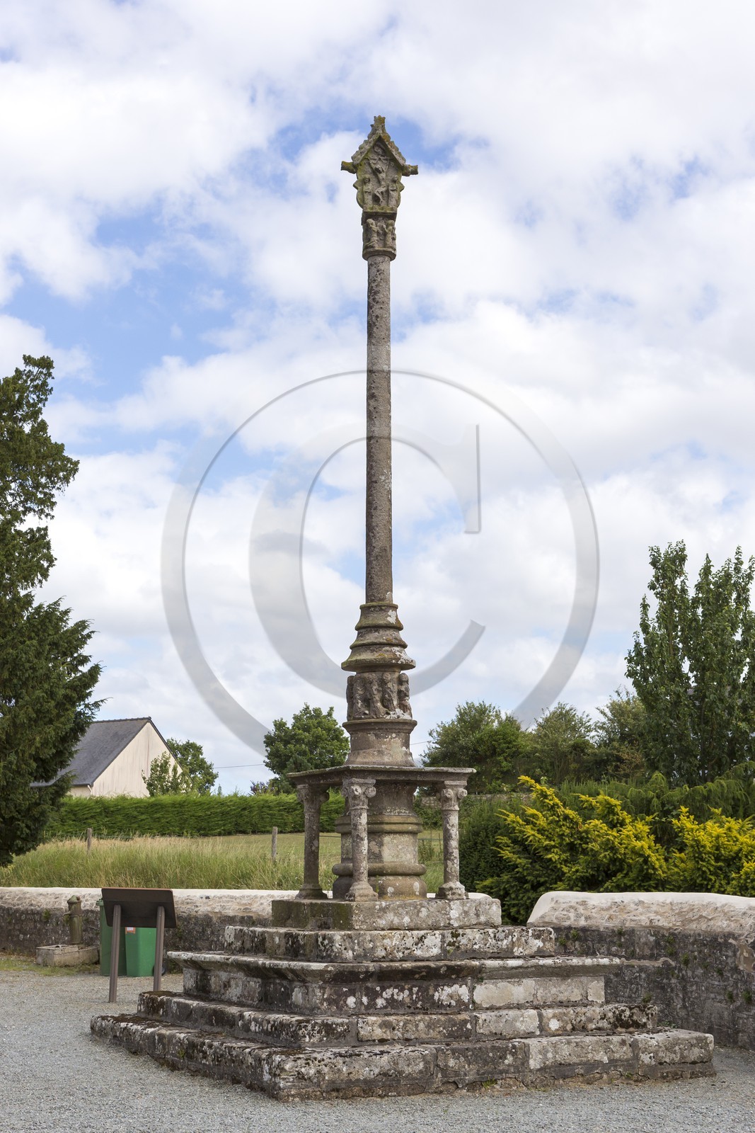 Le calvaire des Templiers _ Saint Maudez ( 22 )