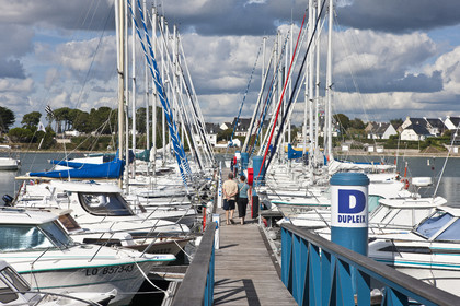 Le port de la pointe _ Port-Louis