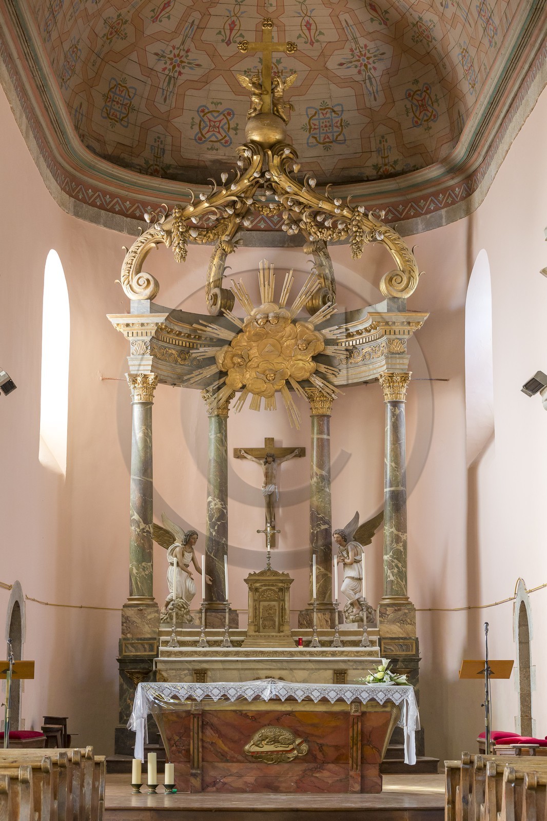 Eglise Saint-Jacques le Mineur .Languenan Eglise Saint-Jacques le Mineur .Languenan