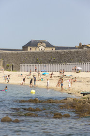 La plage des Pâtis à Port-Louis