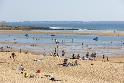 Cliff Beach in Guidel