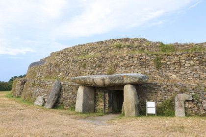 Cairn of Little Mont in Arzon