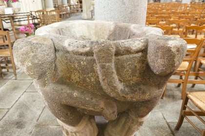 Eglise Saint Sauveur _ Plancoet ( 22 )