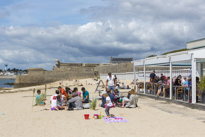La plage des Pâtis_Port-Louis
