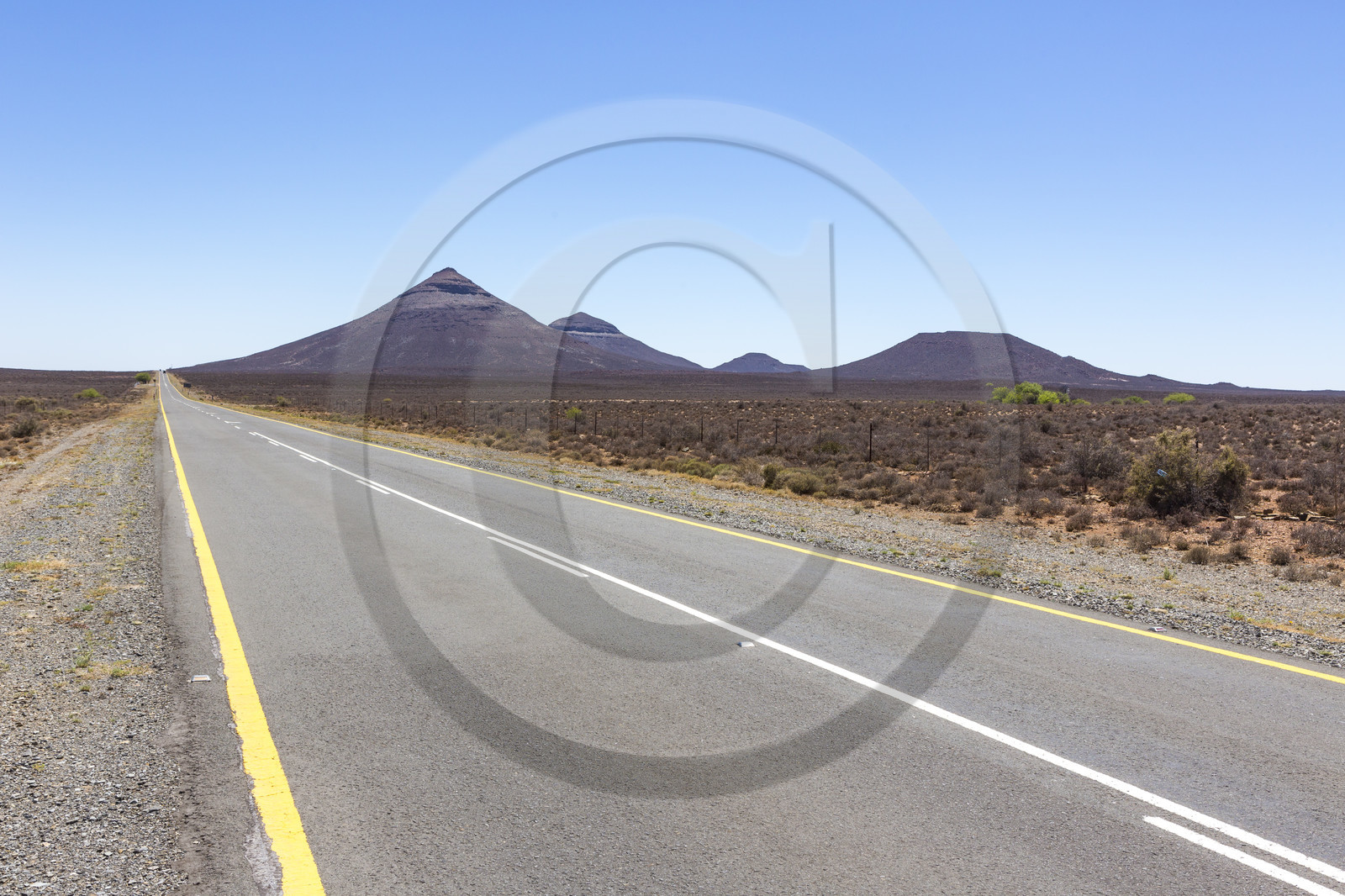 route R27 proche de Calvini _ Afrique du Sud route R27 proche de Calvini _ Afrique du Sud