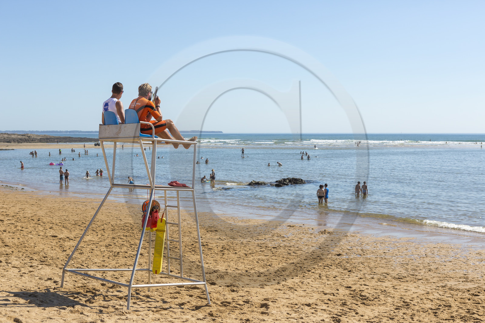 Surveillance des plages. Plage de la Falaise à Guidel. Surveillance des plages. Plage de la Falaise à Guidel.