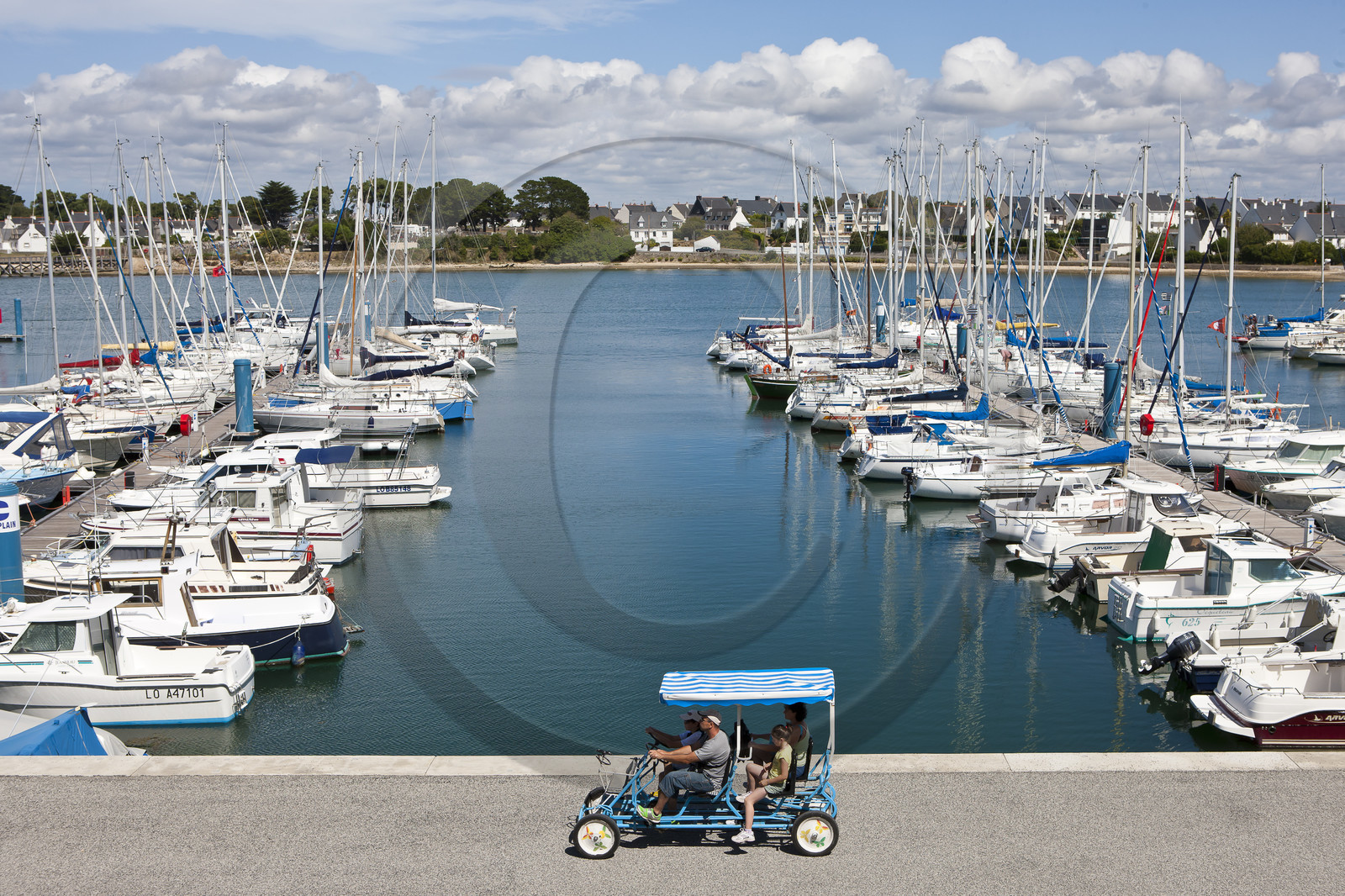 Le port de la pointe _ Port-Louis