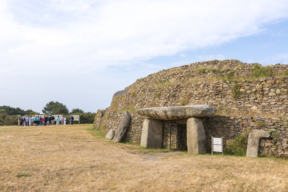 Cairn of Little Mont in Arzon