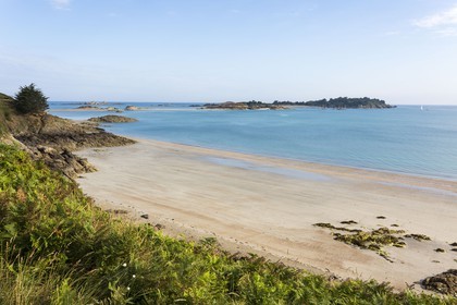 La plage du Rougeret à Saint-Jacut de la Mer ( 22 ).