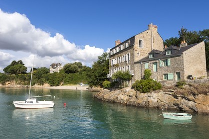 Le port du chatelet à St Jacut de la Mer