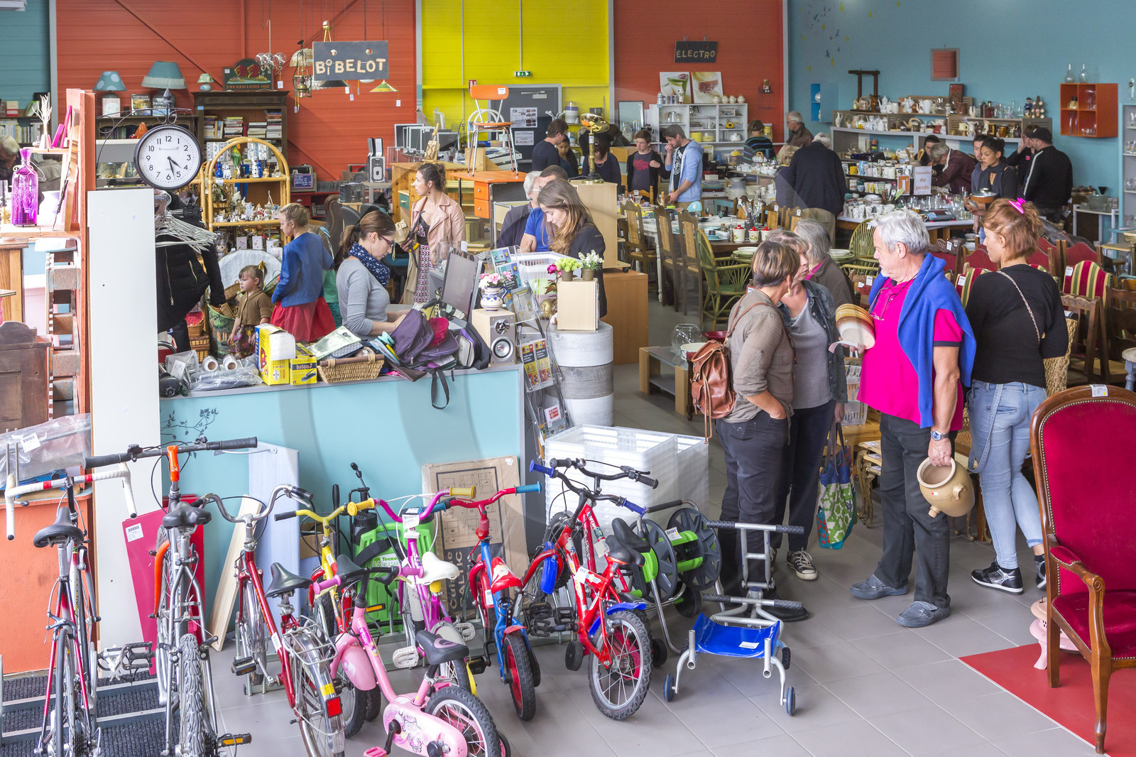 Boutique du comptoir du réemploi à Caudan Boutique du comptoir du réemploi à Caudan