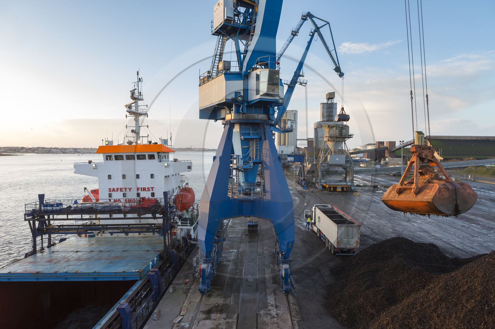 Port de commerce de Lorient Port de commerce de Lorient
