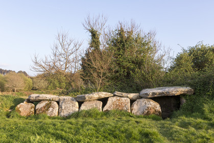The covered walk from Kerguntuil to Trégastel.