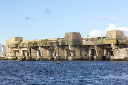 Rade de Lorient _ La Base de sous-marins