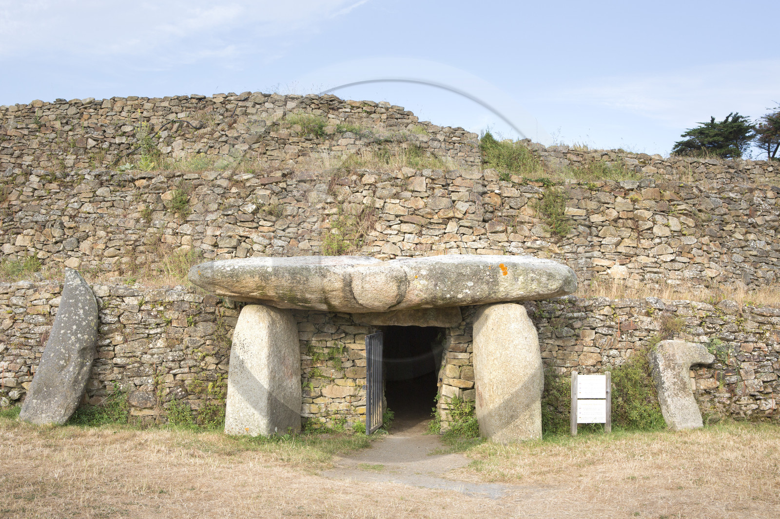 Le cairn du Petit Mont _ Arzon Le cairn du Petit Mont _ Arzon