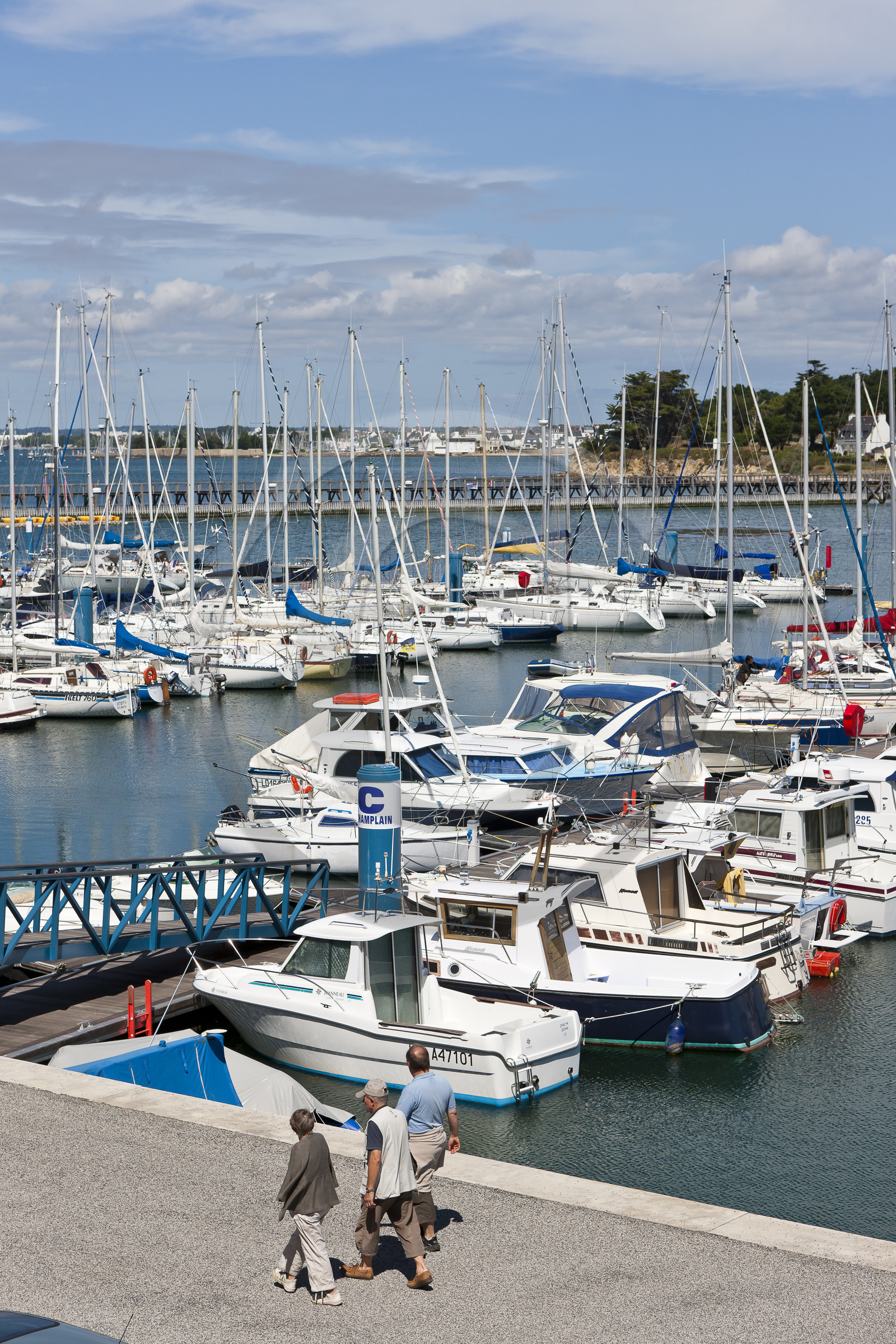 Le port de la pointe _ Port-Louis Le port de la pointe _ Port-Louis