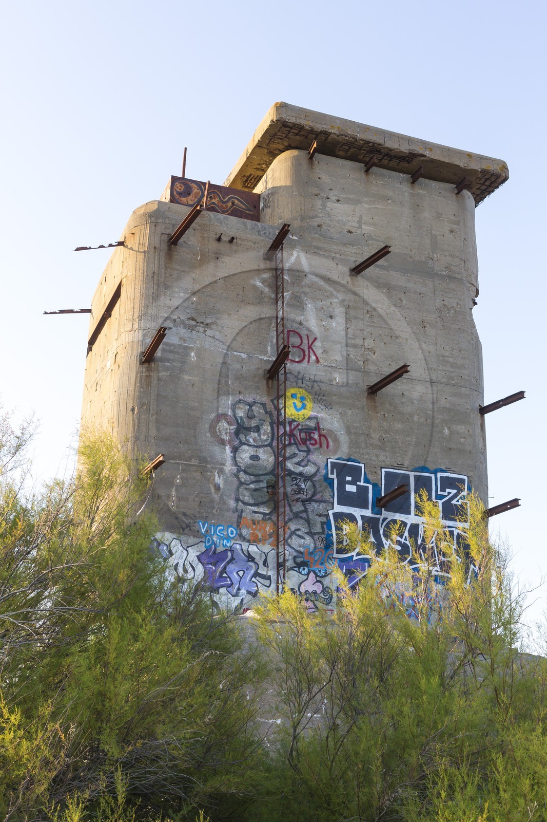 La tour du Bégo à Plouharnel . La tour du Bégo à Plouharnel .