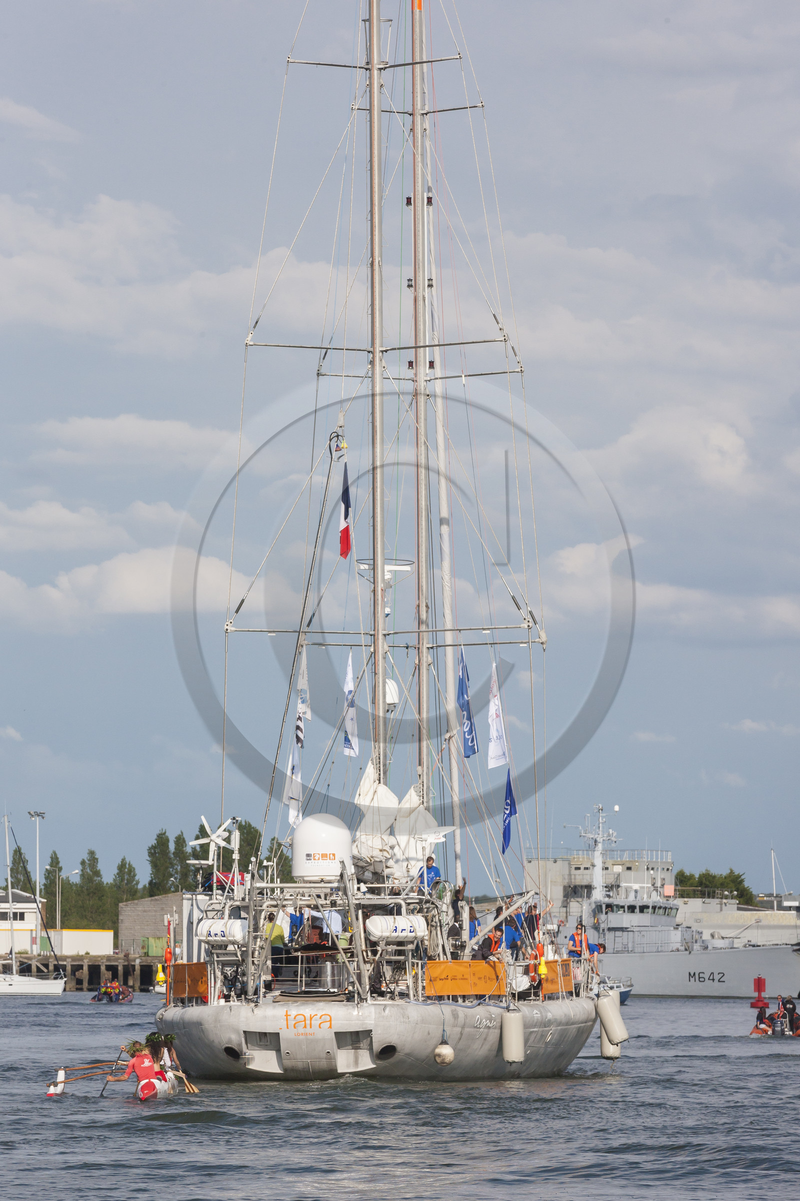 Départ du Tara le 28 Mai 2016 _ Port de Lorient. Départ du Tara le 28 Mai 2016 _ Port de Lorient.