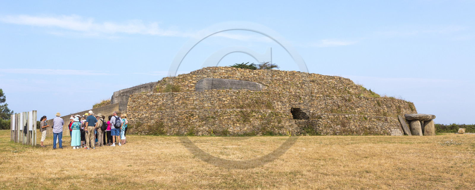 Le cairn du Petit Mont _ Arzon Le cairn du Petit Mont _ Arzon