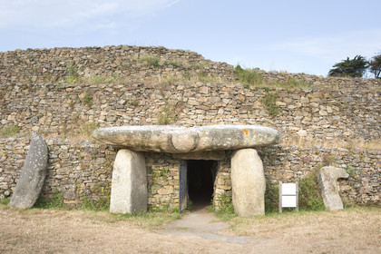 Cairn of Little Mont in Arzon