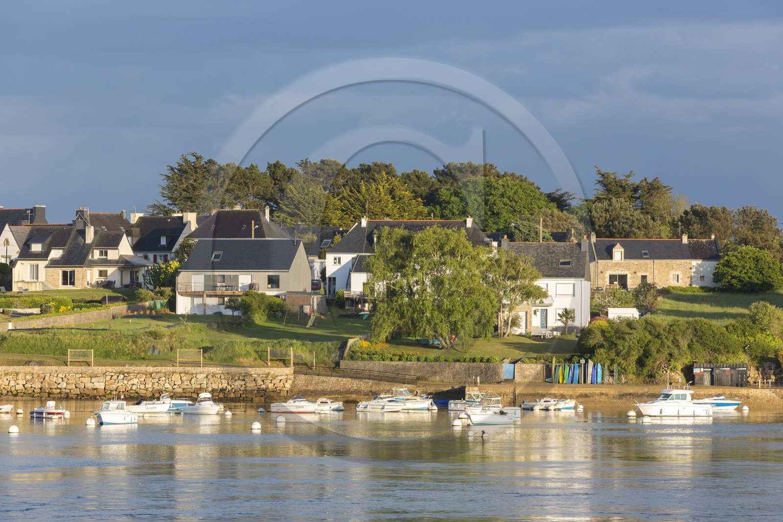 Small houses along the Etel river. Belz