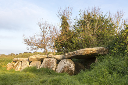The covered walk from Kerguntuil to Trégastel.