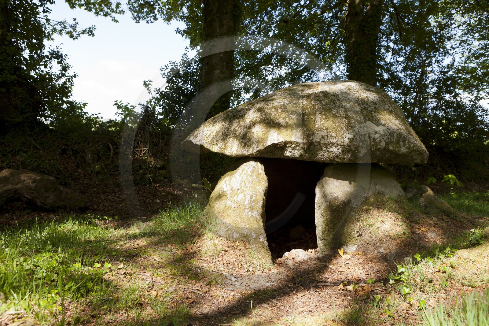 Dolmen de Lesvariel _ Guidel Dolmen de Lesvariel _ Guidel
