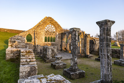 Ruin of the Languidou Chapel, Plovan