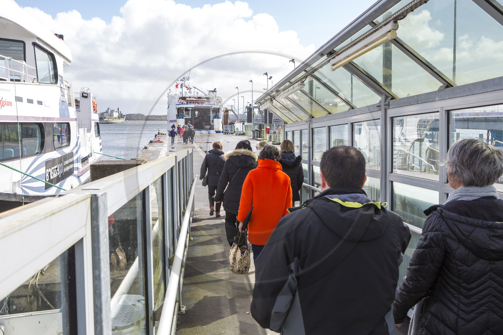 Gare maritime de Lorient _ Départ pour l'ile de Groix à bord du St Tudy. Gare maritime de Lorient _ Départ pour l'ile de Groix à bord du St Tudy.