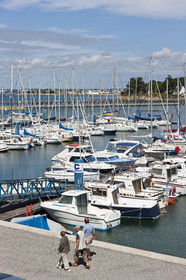 Le port de la pointe _ Port-Louis