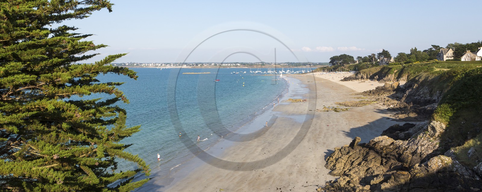 La plage du Rougeret à Saint-Jacut de la Mer ( 22 ). La plage du Rougeret à Saint-Jacut de la Mer ( 22 ).