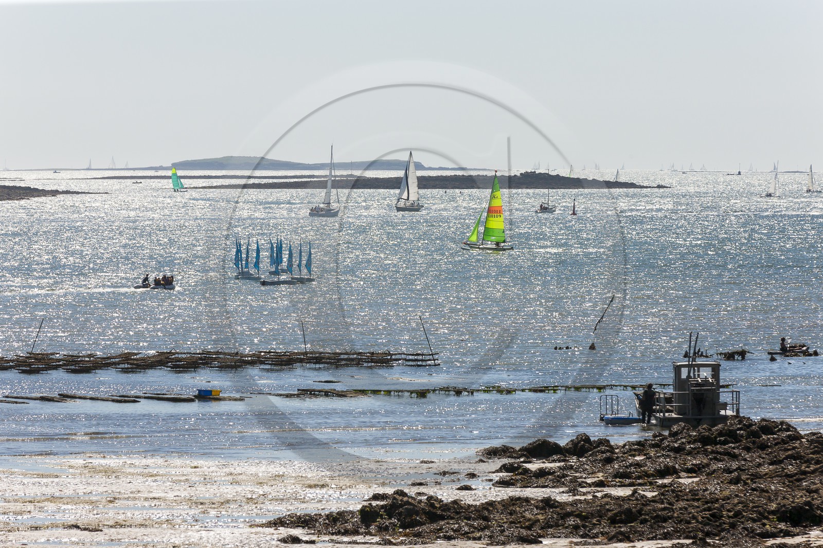 La riviere de Crac h vue depuis la Trinite sur Mer La riviere de Crac h vue depuis la Trinite sur Mer