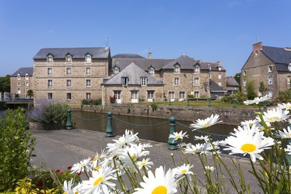 Mills of Plancoët Harbor.