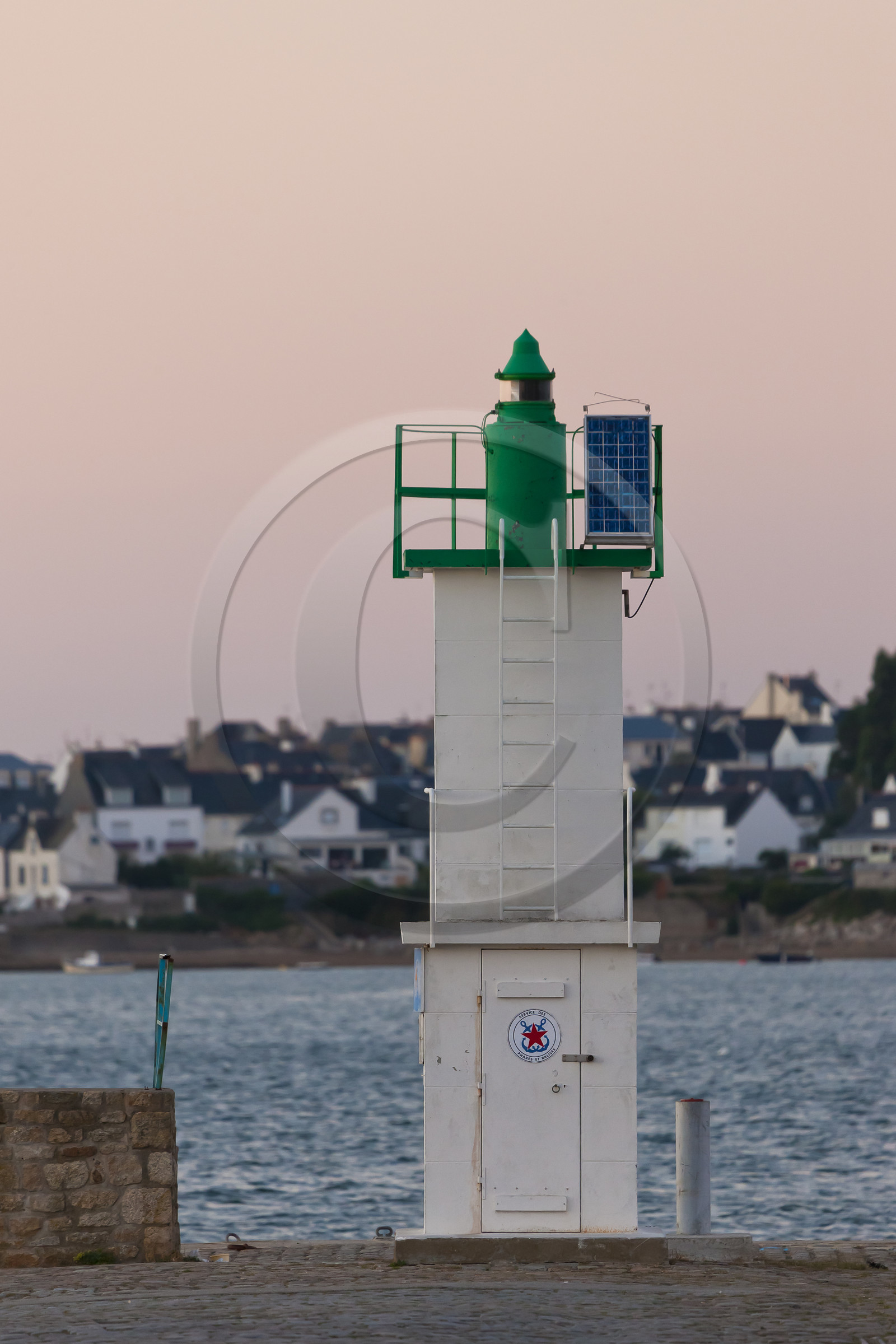 Le port de la pointe _ Port-Louis Le port de la pointe _ Port-Louis