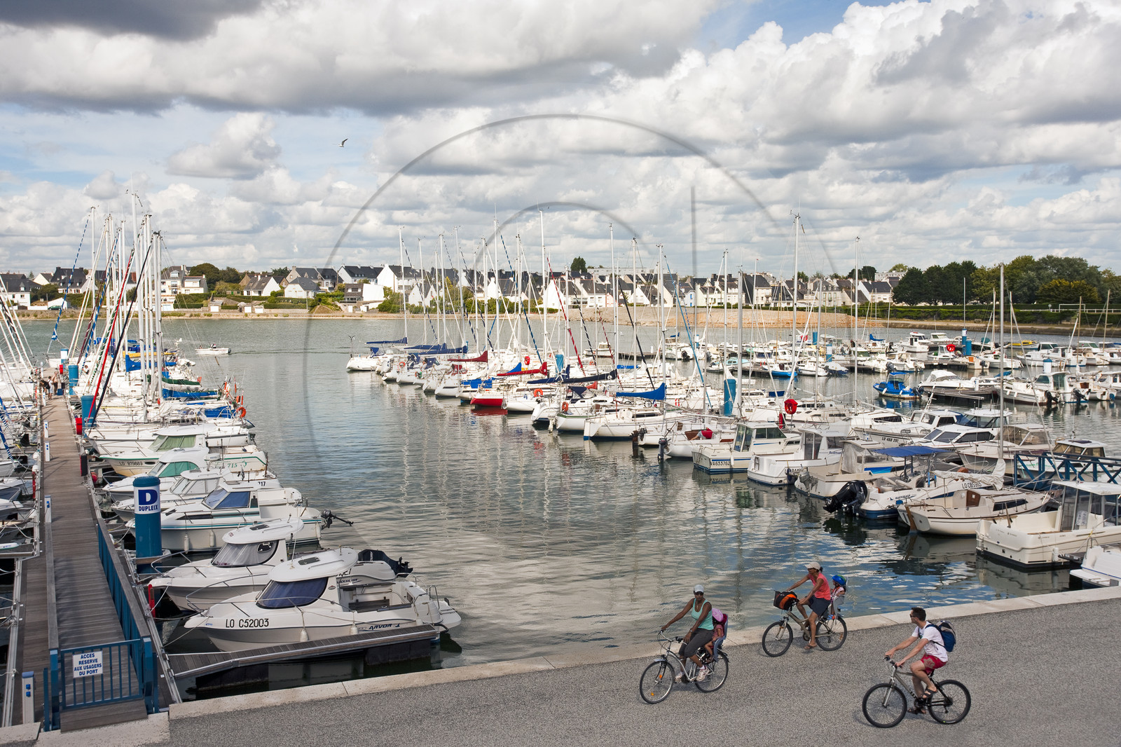 Le port de la pointe _ Port-Louis Le port de la pointe _ Port-Louis