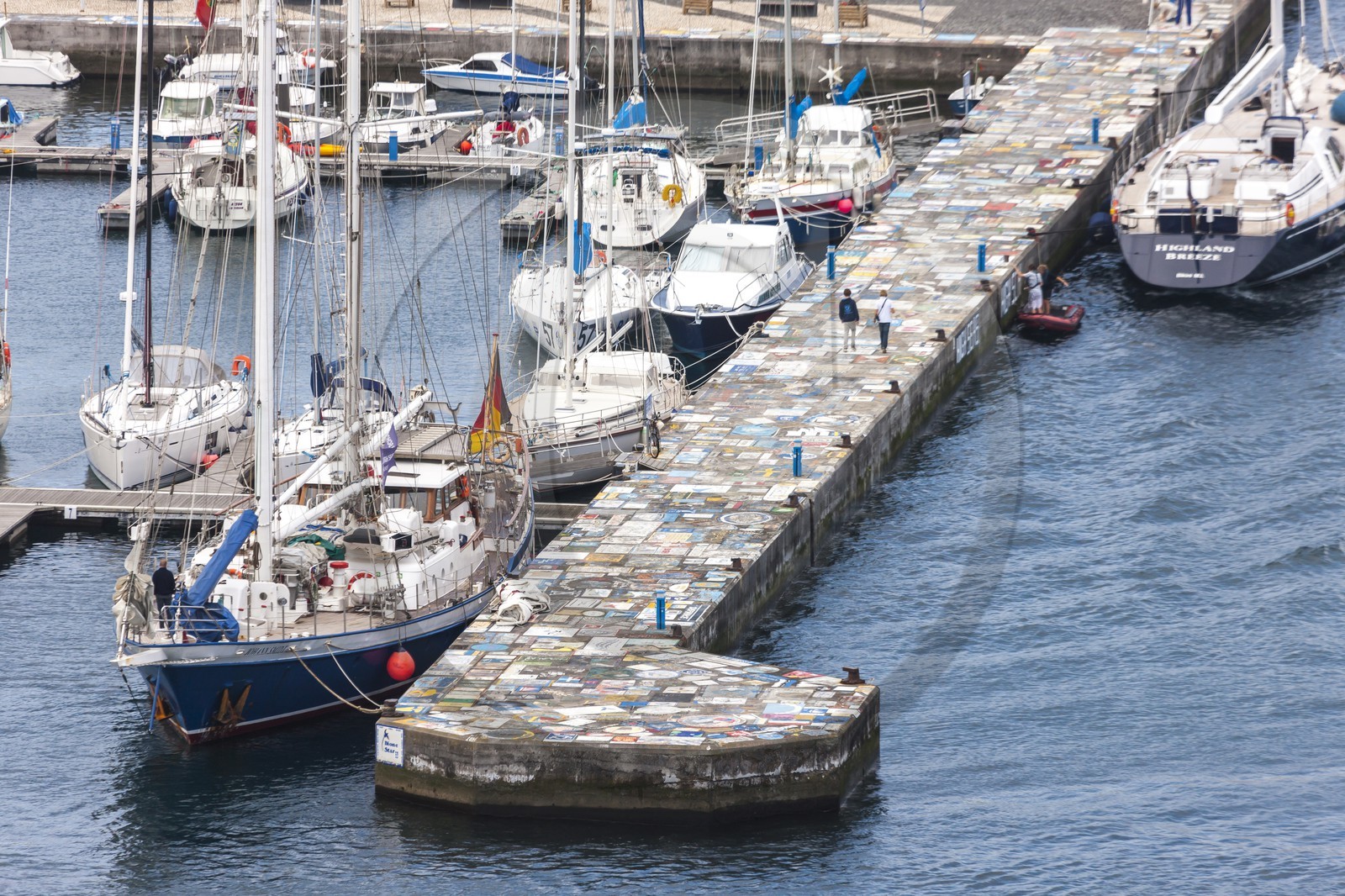 Le port d' Horta_Faial_Archipel des Açores Le port d' Horta_Faial_Archipel des Açores