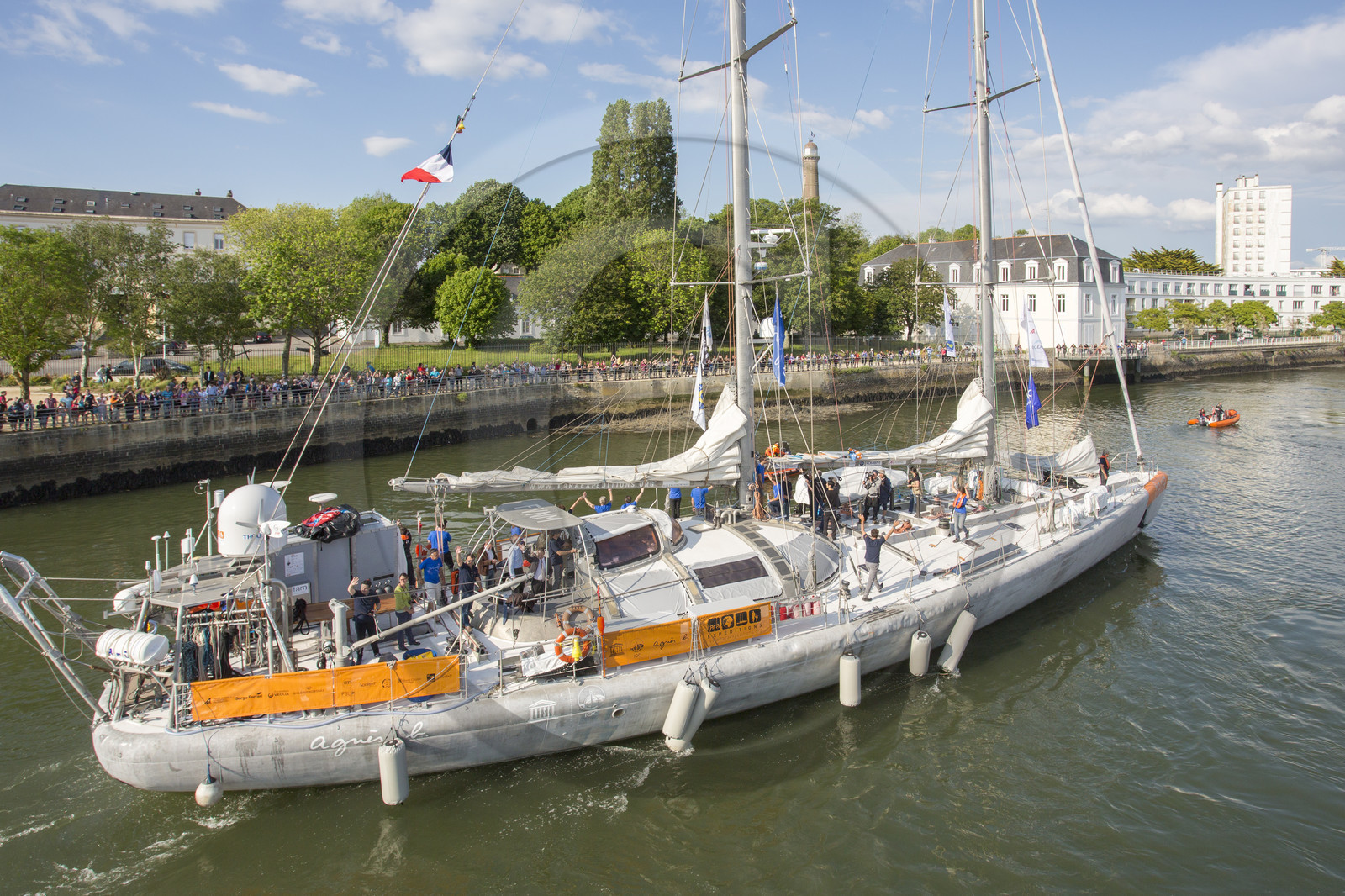 28 Mai 2016, départ du Tara du port de Lorient. 28 Mai 2016, départ du Tara du port de Lorient.