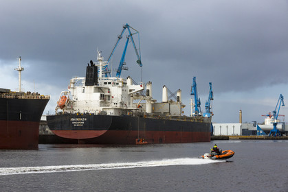 Rade de Lorient, Port de commerce