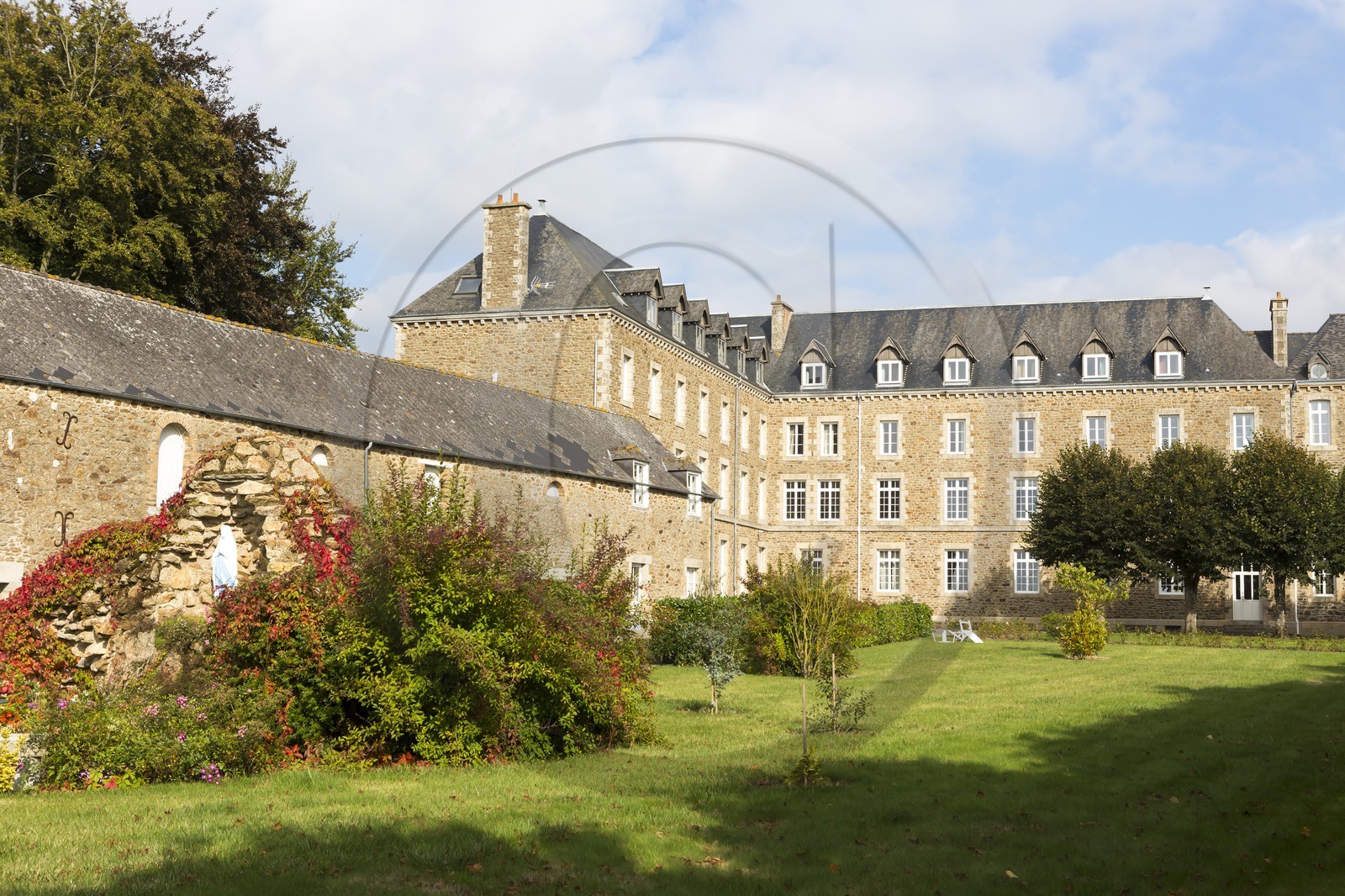 La communauté de la Divine Providence à Créhen La communauté de la Divine Providence à Créhen