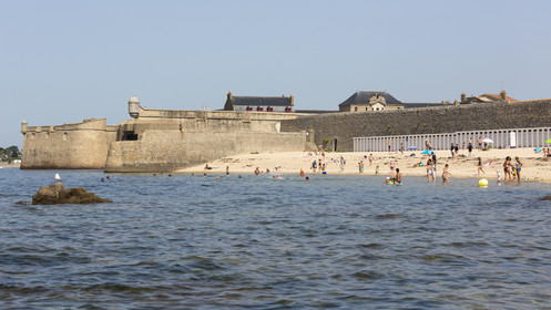 La plage des Pâtis à Port-Louis